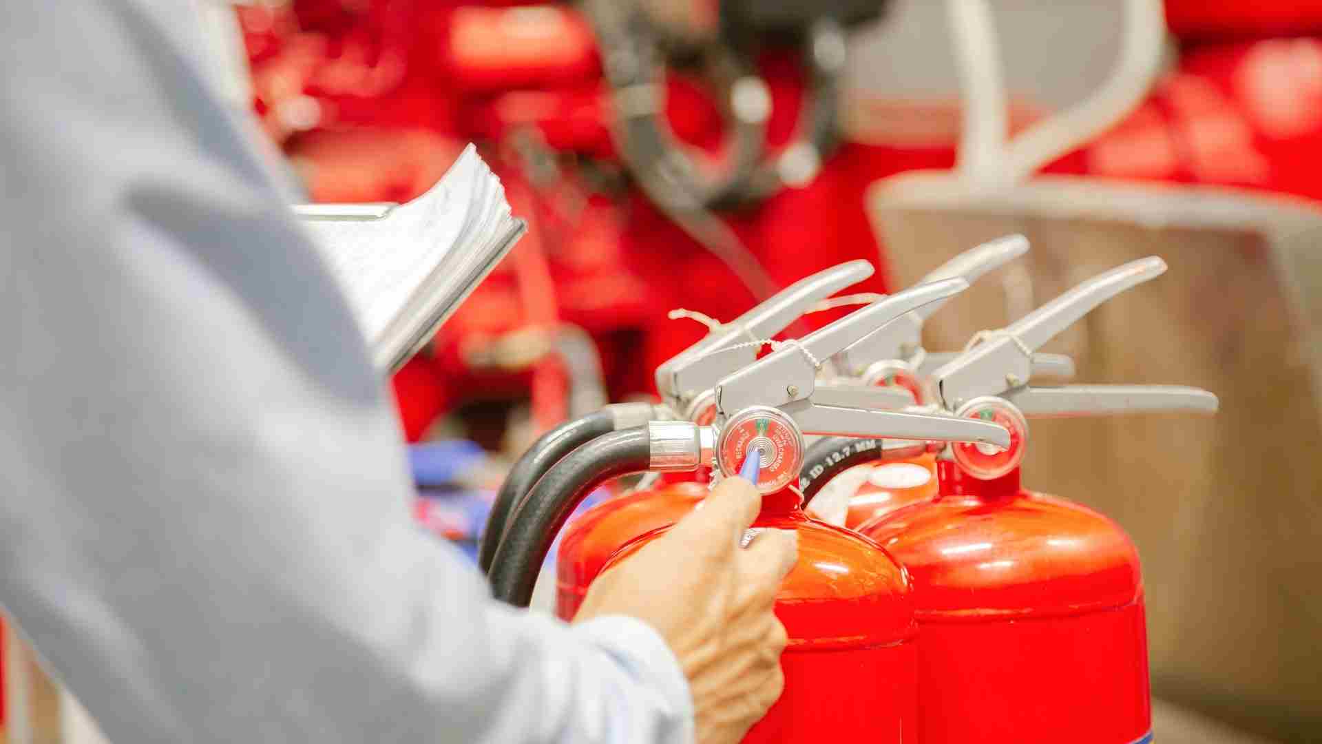 شركات تعبئة طفايات الحريق بالرياض » 0545050988 | شركة إنجاز للأمن والسلامة 0545050988