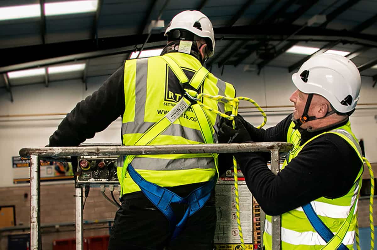 شركة انظمة حرائق وسلامة بالرياض 0545050988 | شركة إنجاز للأمن والسلامة 0545050988